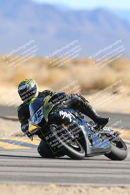 media/Jan-10-2025-CVMA Friday Practice (Fri) [[489e0da257]]/Group 4 and Trackday/Session 4 (Turn 16)/